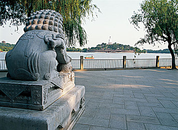 成色网站,“二手车市场新航标，透明评估护航购车之旅”-4