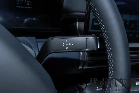 比亚迪新车“火”了?可选装无人机+超长续航,方程豹钛7真香-1