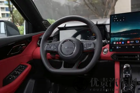 燃油车也有性价比！领克 03 第三代 20T+8AT，智能配置还不落后-2