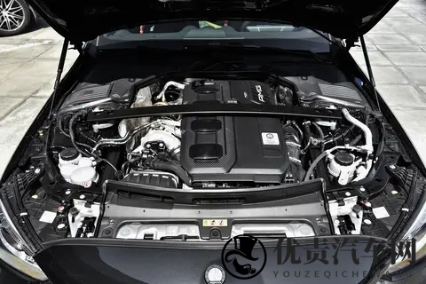 售549万元，外观精致高级，2026款AMG C 43 4MATIC上市！-3