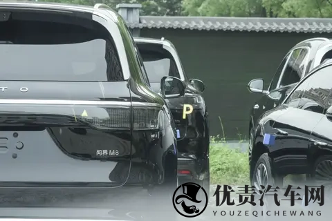 问界M8上市200天,累计交付突破12万台-2