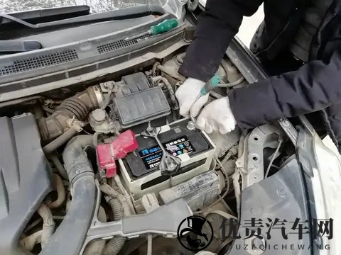 油车电瓶寿命揭秘：一般能用多久？如何延长？-1