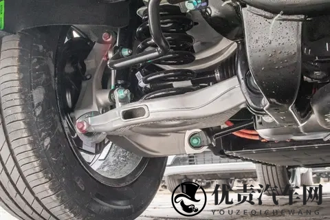 捷途山海T1四驱发现版:可城可野,多场景出行用它靠谱!-1