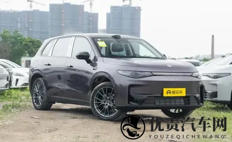 小米YU7杀疯了！2025年10月SUV销量爆大冷，特斯拉Model Y跌出前十-1