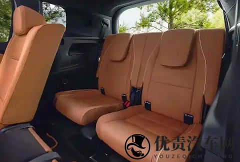 CLA同款内饰,12月8日首发,全新GLB内饰官图发布-1