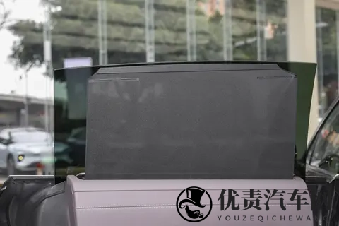 蔚来ET9：行政旗舰就选它！端庄外观拉满气场，细节处处显高端-1