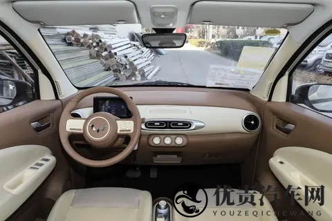 五菱宏光 MINIEV 2025 款 301km 版的性价比突围之路-2