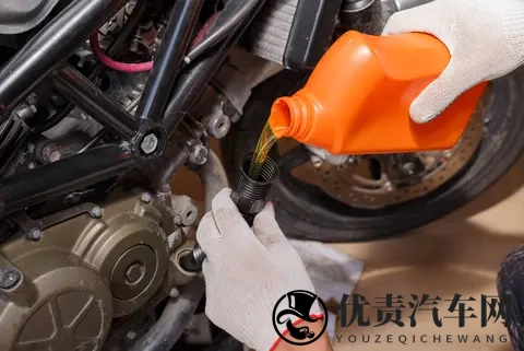 摩托车养护全攻略 从机油新标到电池保养 省下千元维修费的实用技巧-3