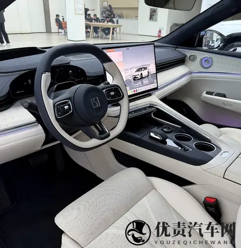 等了四年的车终于到手，同事的焕新极氪001终梦圆-3