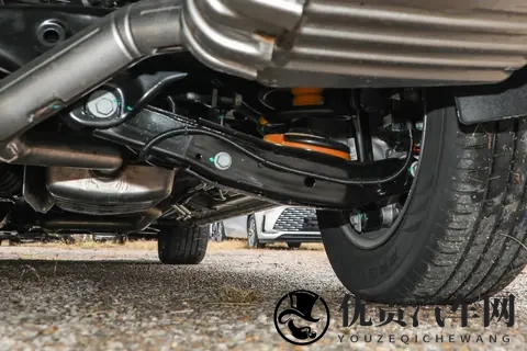 别克GL8五款不同车型，详细对比分析，看完就知道怎么选了-3