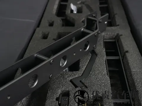 MANTA路虎老卫士量版定制车顶平台，超低超酷！-1