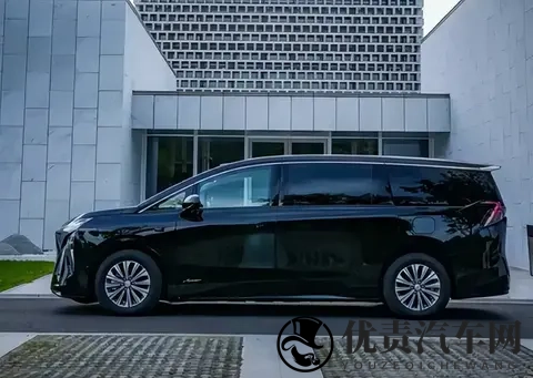 别克新MPV咋选?车长5米26,三种动力,纯电续航632km,首选插混-3