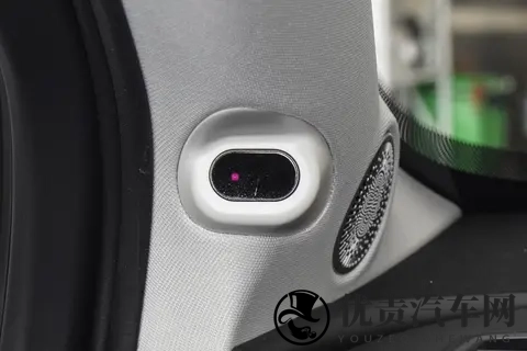 零跑C10：15万级家用SUV的务实之选-1