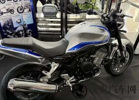 本田CB500SF到店实拍 4万级带电子离合 国产500级街车迎最强对手-2