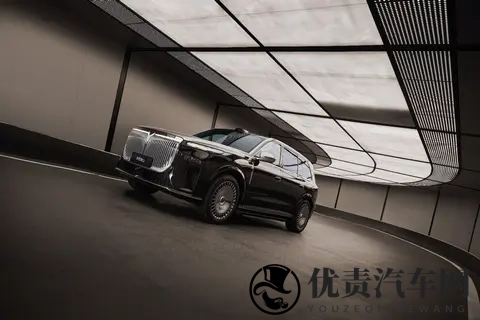 “中国第一三腔空悬”入场 岚图泰山挑战问界M9-2