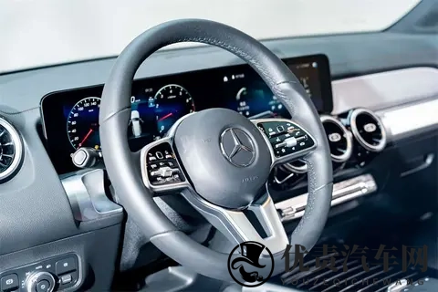 17万多拿下准新奔驰GLB,家用代步高品质之选!-2