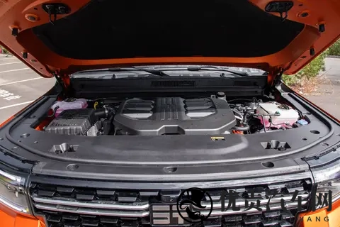 3929万入手6座SUV，四屏联动+8255芯片，续航1400km-3