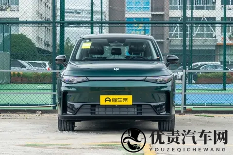 零跑C10 2026款 增程式 210悦享版:家用增程SUV的性价比之选!-3