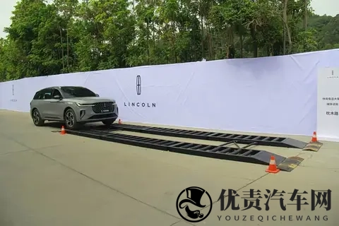 美系少有的混动，试驾林肯电混家族-3