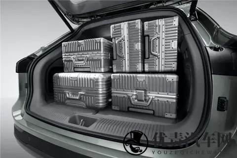 2025年中大型suv推荐，红旗、长安、广汽谁将成为市场宠儿？-1