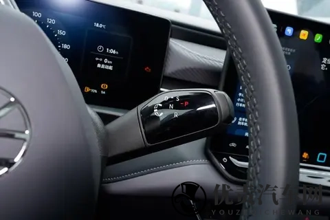 新车双前脸_两种动力_竞争日产轩逸，大众朗逸Pro11月17日上市-3