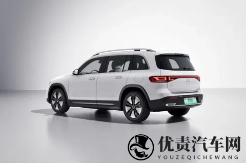 一奔驰EQB350自燃导致五车损毁,起火原因鉴定为蓄电池热失控-2