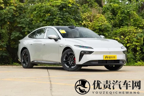 东风奕派eπ007+：15万级轿跑市场的新选择-1