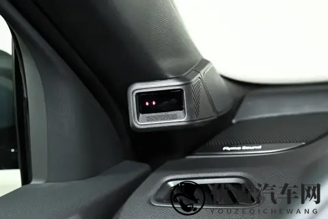 懂国人需求的国产车,10万级车竟有20T+8AT,试驾吉利星瑞-2