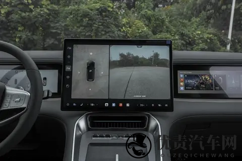 230km纯电+1300km综合续航！2998万起！腾势N8L实力如何？-3