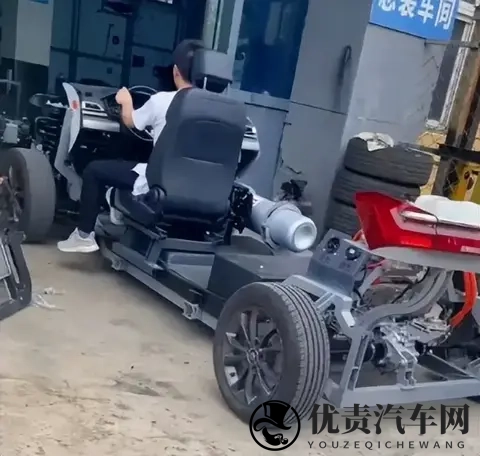 车圈大地震！雷军笑了，“大忽悠”们要凉了！-2