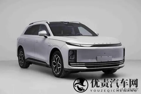 纯电_增程可选，分体式头灯，零跑C16同级，星途ET7实车曝光-3