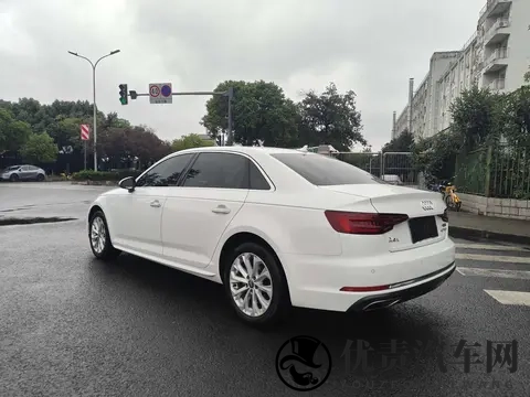 12万多入手豪华座驾,20款一手奥迪A4L代步通勤优选-3