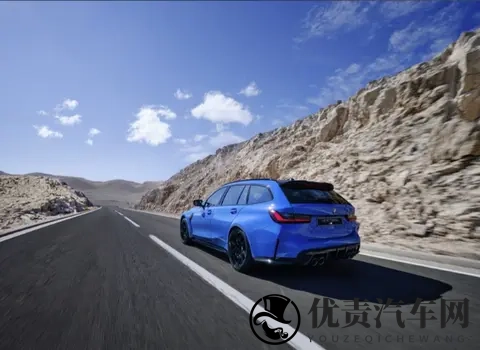 宝马M3旅行版国内官方发售，有操控有空间，9439万值得选吗？-3