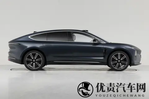 试驾蔚来 ET9,轴距超 53 米+行政4座，冰箱、彩电、沙发顶配-2