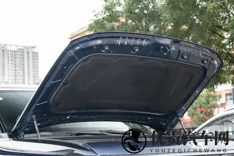 帕里斯帝：27 万多带按摩座椅，续航能跑 1000 公里-2