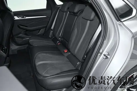 试驾完2026款吉利星瑞，我决定入手！它到底有什么魔力？-3