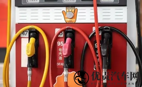 加油避坑终极指南：三桶油无差别，小加油站这样选才省钱护车！-2