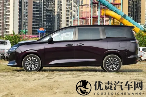 星光 730 PHEV：多动力双独悬低亏电油耗，大 7 座家用 MPV 驾乘体验-2