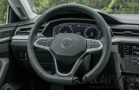 个性鲜明，符合年轻用户的审美，大众CC改款该怎么选？-2