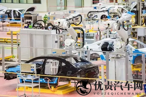 “退补”倒计时！10月卖出2辆新车就有一辆新能源-1