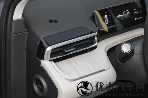 10万级SUV却有20万级配置，AION i60增程版体验-1