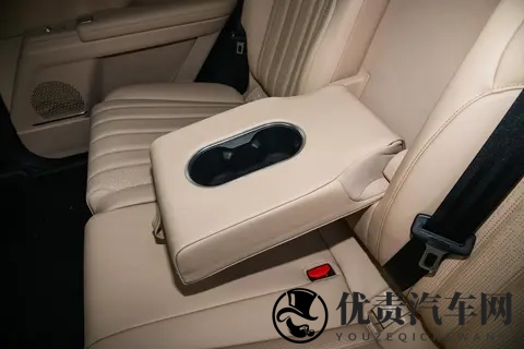 捷途X70L,轴距2820mm,配8AT+CDC,适合家用-2