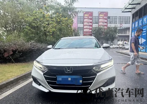 南宁街头那辆白雅阁的故事，开五年还能卖出这个价？-3