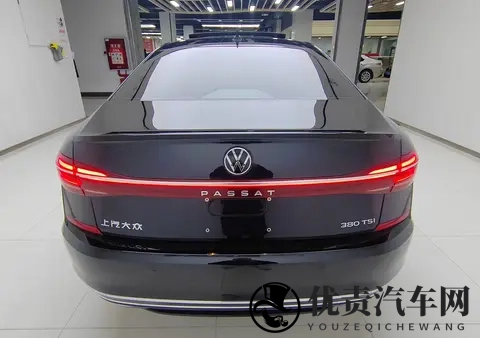 14万多拿下准新帕萨特，家用商务都合适？-1