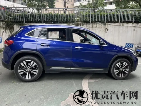 12万多拿下蓝色奔驰GLA，2020年一手车代步香不香？-2