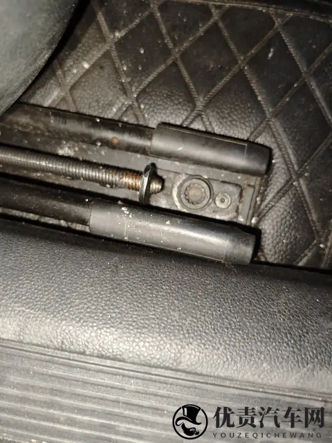 23年准新帕萨特,7千公里一手车,12万享德系质感!-1