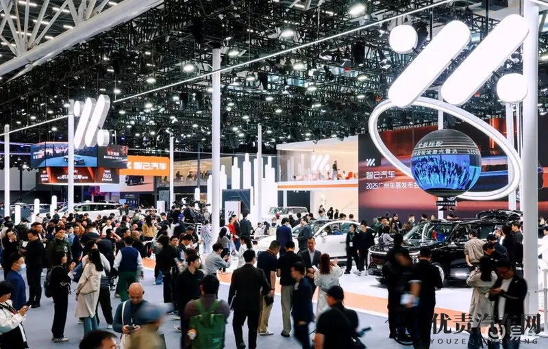 9系旗舰，6系爆品，都在广州车展智己展台-1