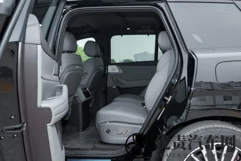 比亚迪又一力作!61L油耗+大6座,带你看腾势N8L-2