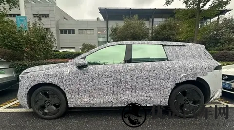 智能化或将迎来大升级 日产N8谍照曝光-1