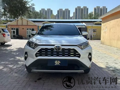 10万多拿下丰田RAV4荣放，家用代步靠谱之选？-2